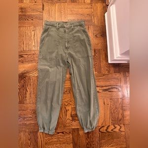 Mother denim (style: wrapper patch springy ankle)- great condition size 31